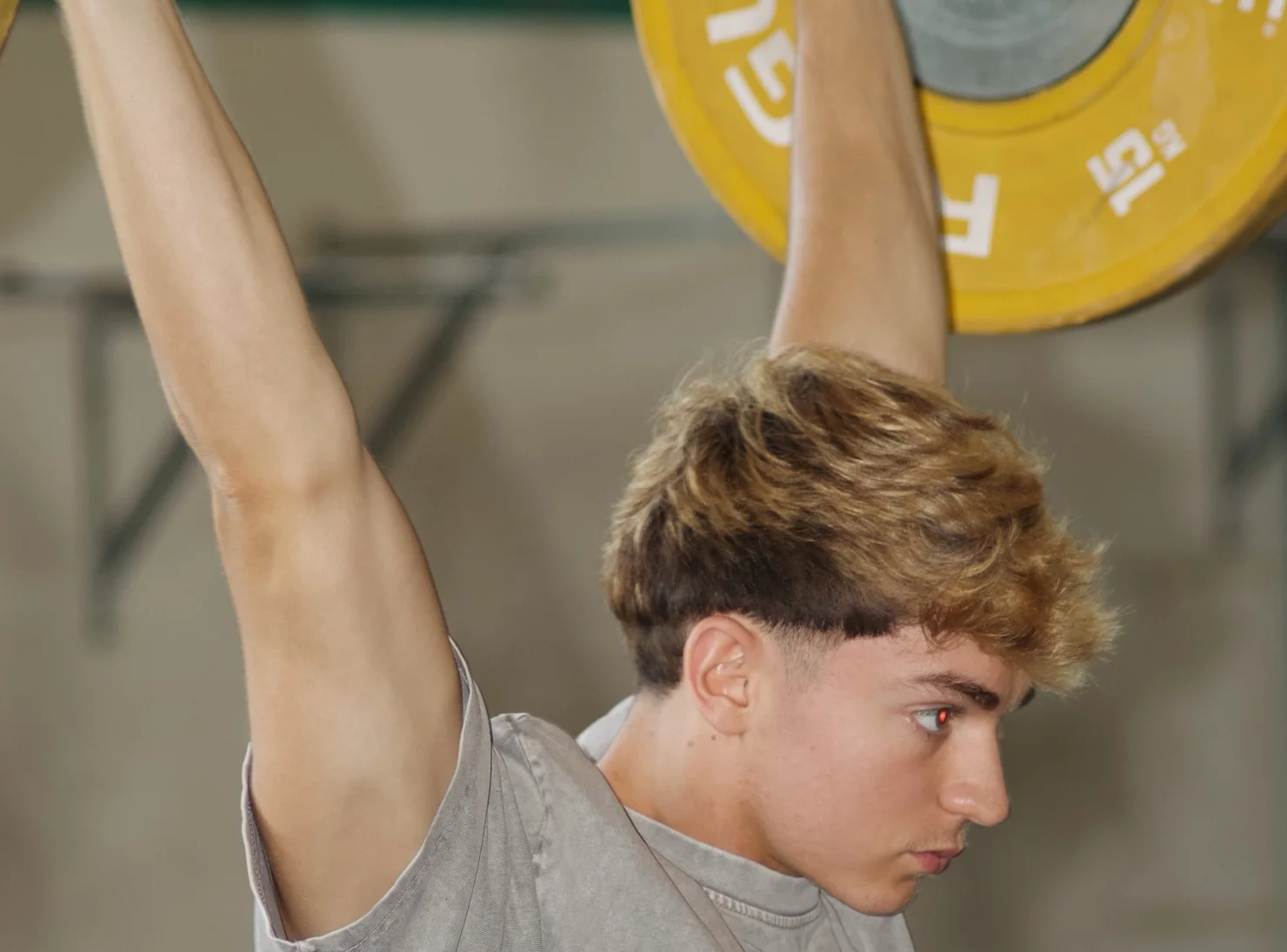 Athlet bei Overhead Squats