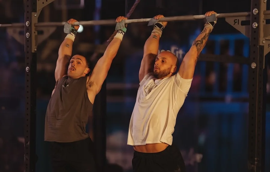 CrossFit-Athleten bei Gymnastik